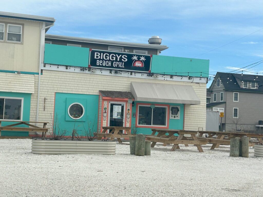 Featured image of Biggy's Beach Grill in Long Beach Island Lifestyle Page