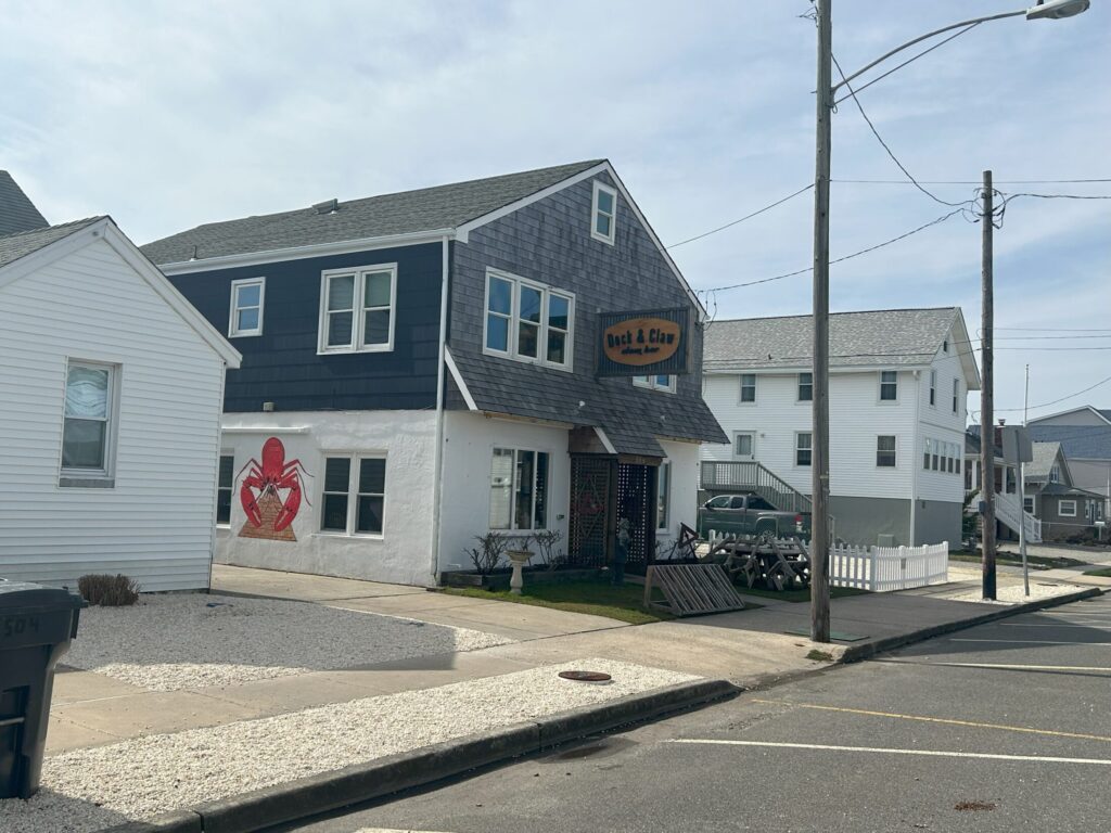 Featured image of Dock & Claw Clam Bar in Long Beach Island Lifestyle Page