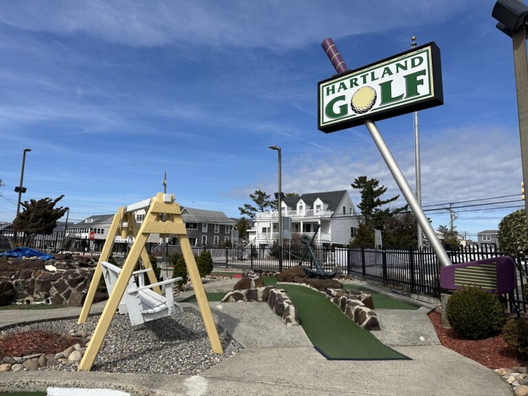 Featured image of Long Beach Island Miniature Golf in Long Beach Island Lifestyle Page