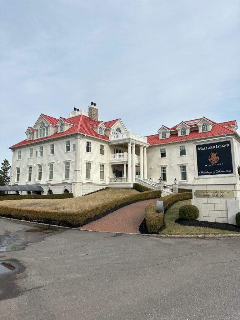 Featured image of Mallard Island Yacht Club in Long Beach Island Lifestyle Page