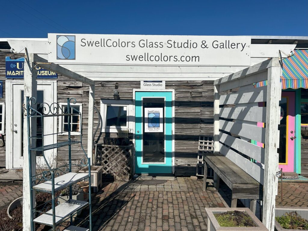 Featured image of SwellColors Glass Studio in Long Beach Island Lifestyle Page