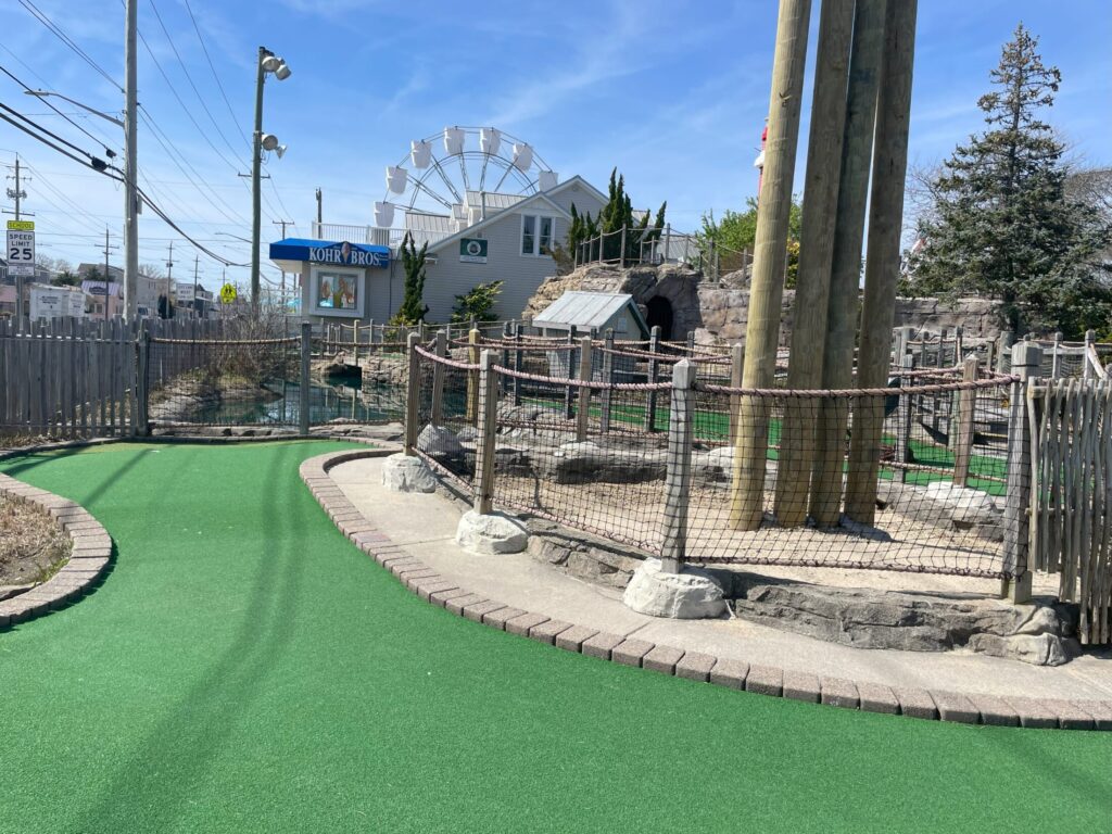 Featured image of Adventure Golf at Thundering Surf Waterpark in Long Beach Island Lifestyle Page