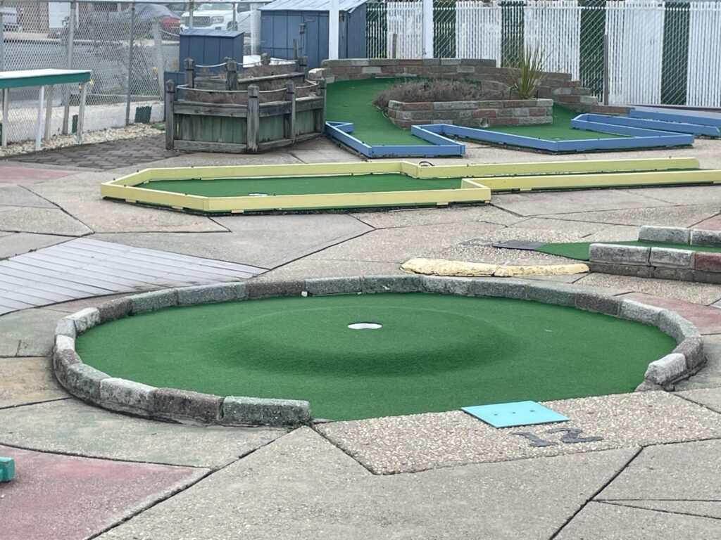 Featured image of Flamingo Miniature Golf Course in Long Beach Island Lifestyle Page