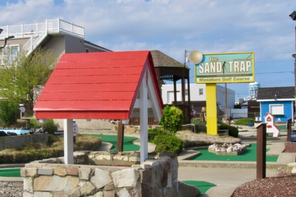 Sand Trap Mini Golf Photo by The Guarino Team
