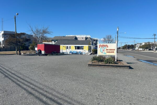 Featured image of Poppy's Ice Cream Parlour in Long Beach Island Lifestyle Page